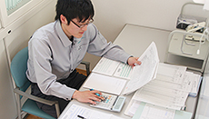 本社での帳票チェック